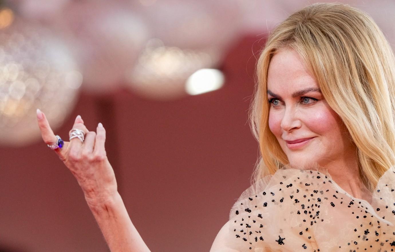 nicole kidman daughters closet bomb